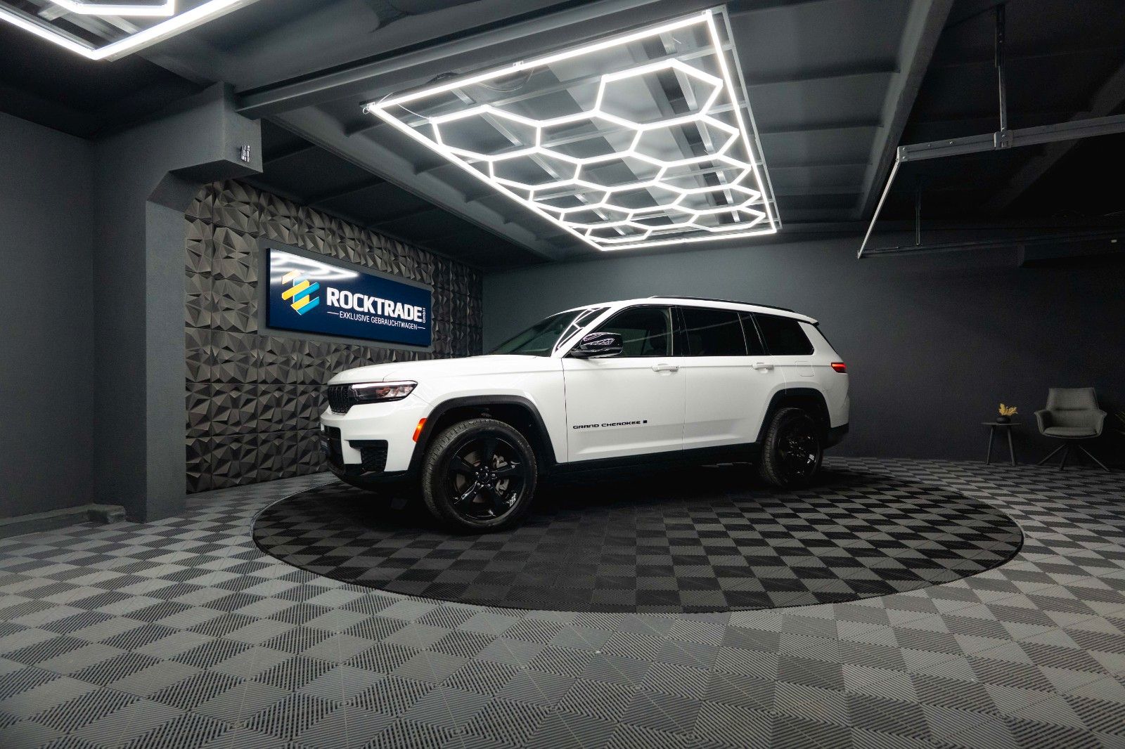 Fahrzeugabbildung Jeep Grand Cherokee 3.6 4x4 L Altitude Mod. 2022 19%