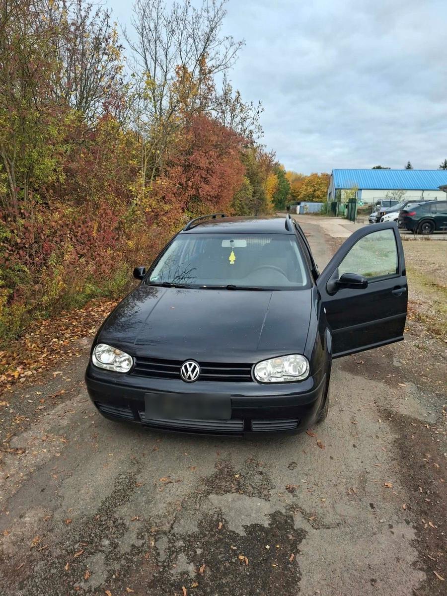 Volkswagen Golf, 2004