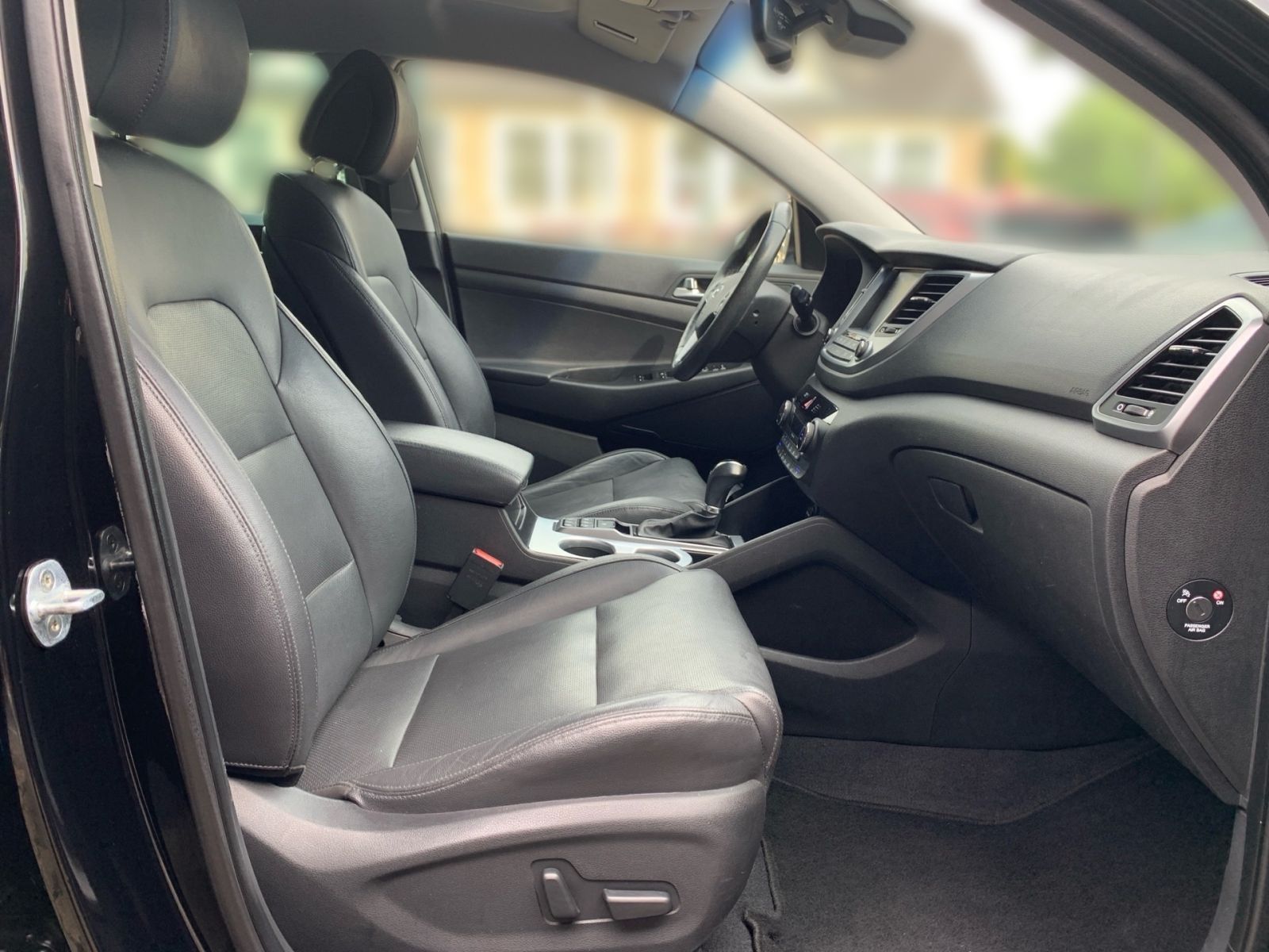 Fahrzeugabbildung Hyundai TUCSON 1.7 CRDi 7-DCT DPF Premium Navi