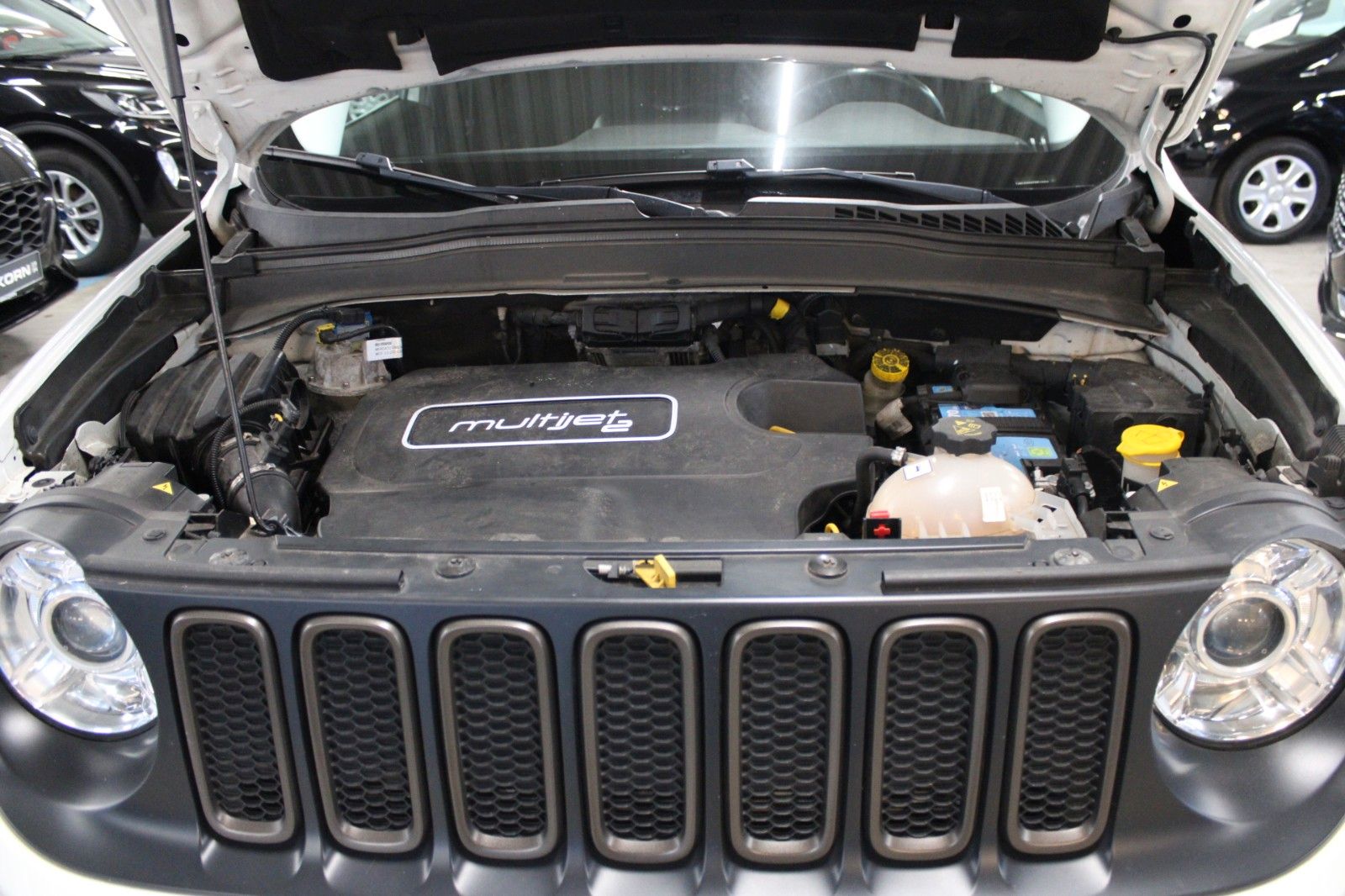 Fahrzeugabbildung Jeep Renegade 2.0 MultiJet Limited 4x4 AUTOMATIK AHK