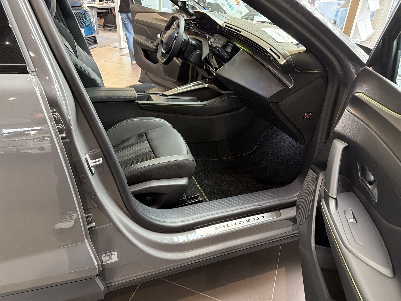 Peugeot 408 - Bild 14