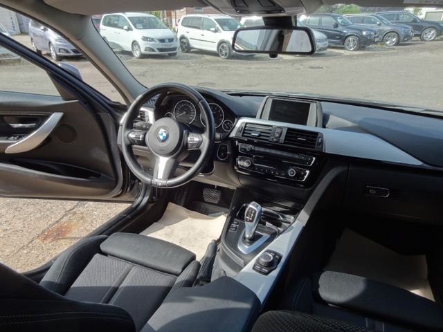 Fahrzeugabbildung BMW 318i Sport Line/1.Hd/70TKM/SitzH/PDC/