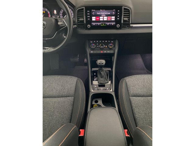 Karoq Clever 1.5 TSI DSG AHK+NAVI+KAMERA+LED