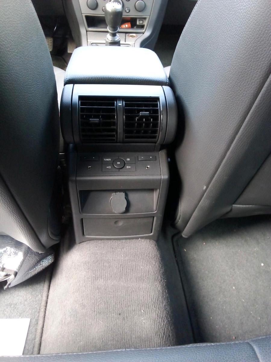 Opel Vectra 2009 — photo 15