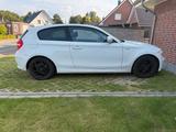 BMW 118d weiß - BMW 118 aus 2009: 118d