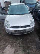 Ford Fiesta 1.4 benzinac - Ford Fiesta aus 2004: 1.4