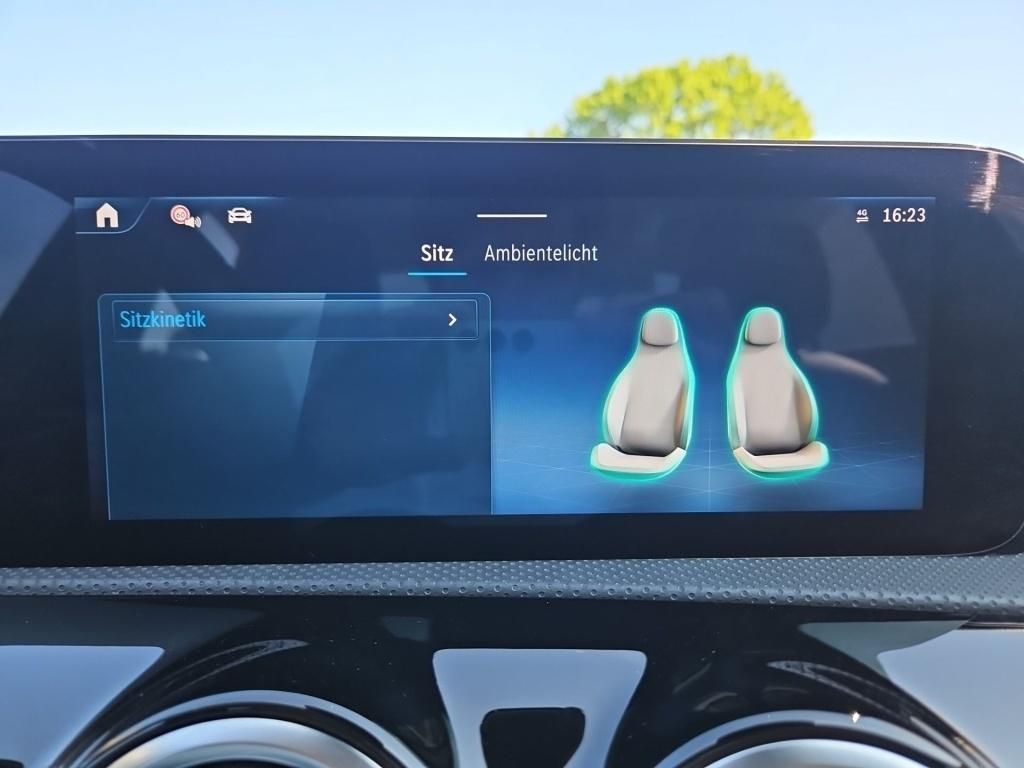 Fahrzeugabbildung Mercedes-Benz CLA 180 Coupé Progressive ACC Totw. Memo KeyLess