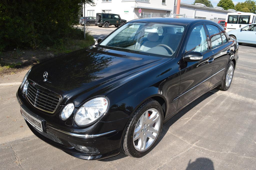Mercedes-Benz E 500