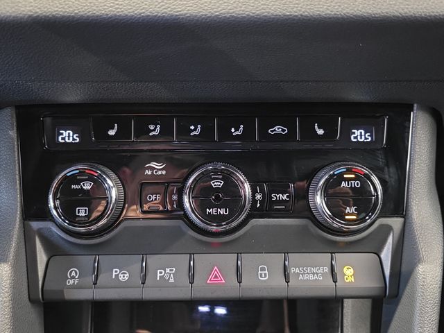 Karoq Sportline 2.0 TDI 4x4 DSG*AHK*360*