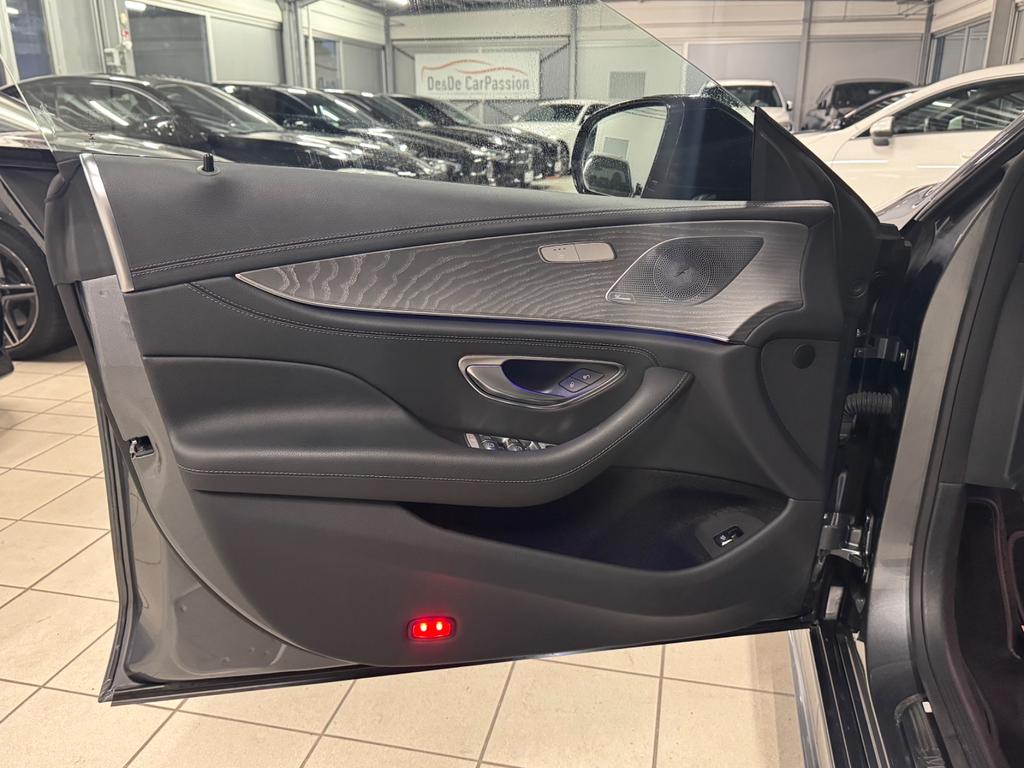 Mercedes-Benz CLS 300