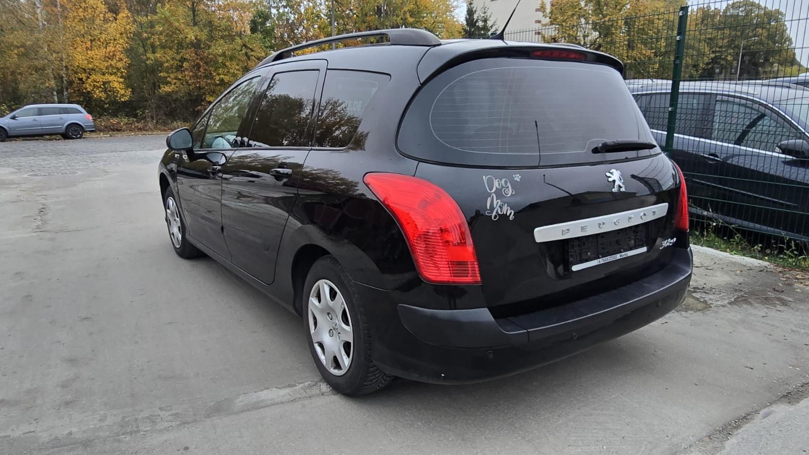 Peugeot 308 2011 — engine 1.598 cm³, 120 HP (88kW)