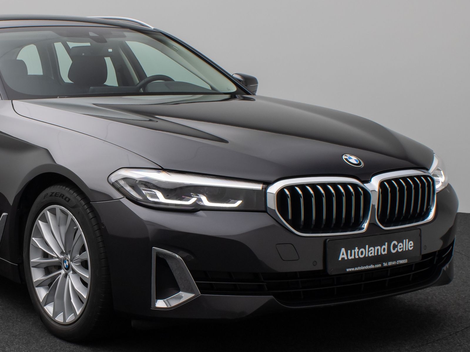 Fahrzeugabbildung BMW 530d Luxury Line Panorama Kamera DAB HiFi Alarm