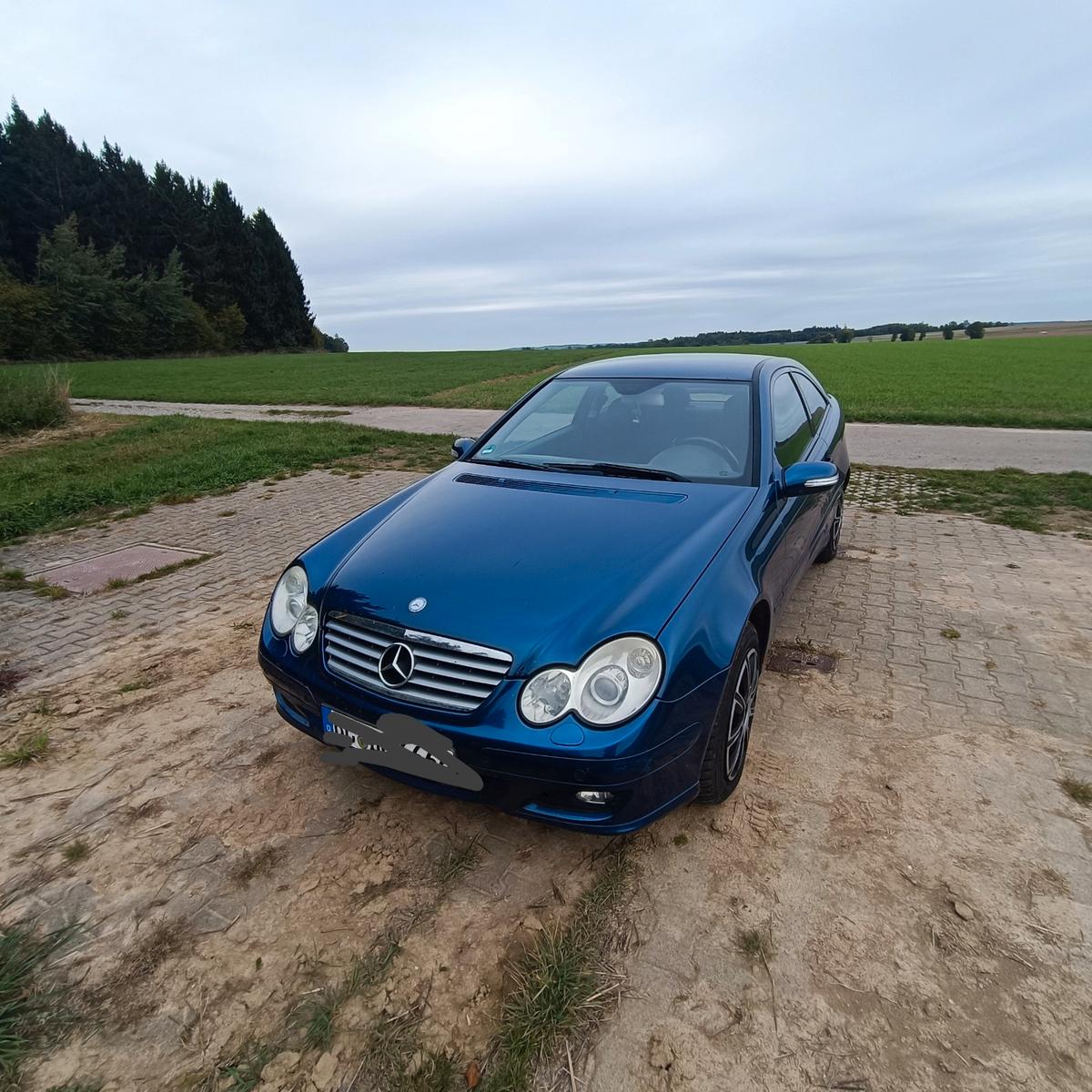 Mercedes-Benz CLC 220