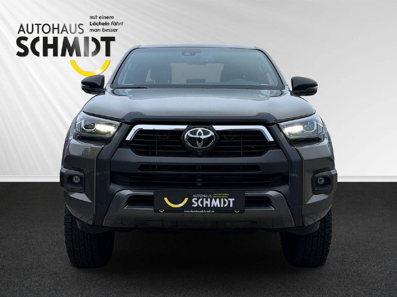 Fahrzeugabbildung Toyota Hilux Double Cab Invincible 4x4