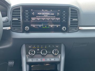 Skoda Karoq 1.0 TSI TOUR *SHZ*AHK*MATRIX*KLIMA*KESSY