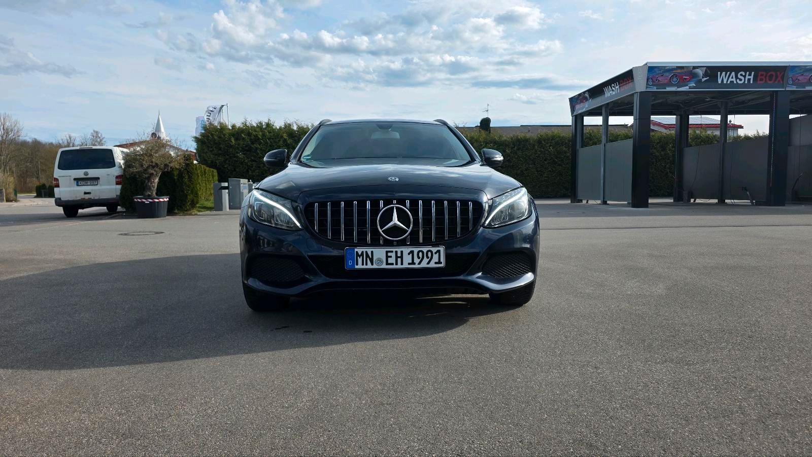 MERCEDES-BENZ C 220