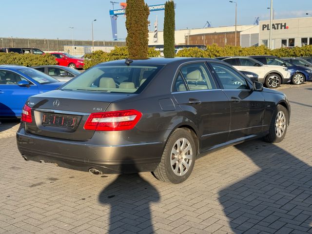 Mercedes-Benz E 300 Limousine CDI BlueEfficiency