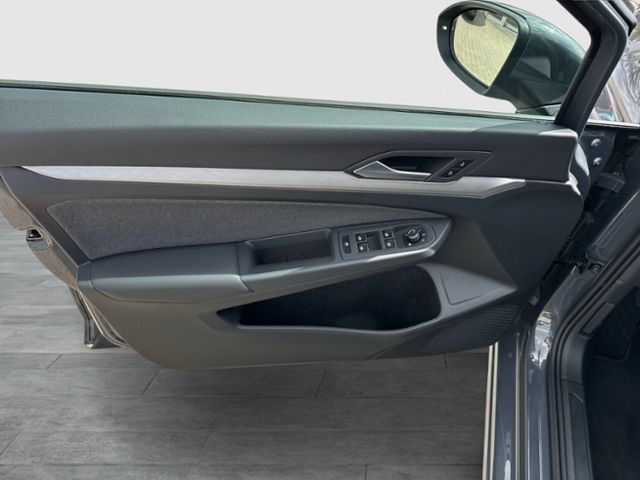 Golf VIII LIFE 1.5 TSI REAR VIEW APP-CON LED ACC