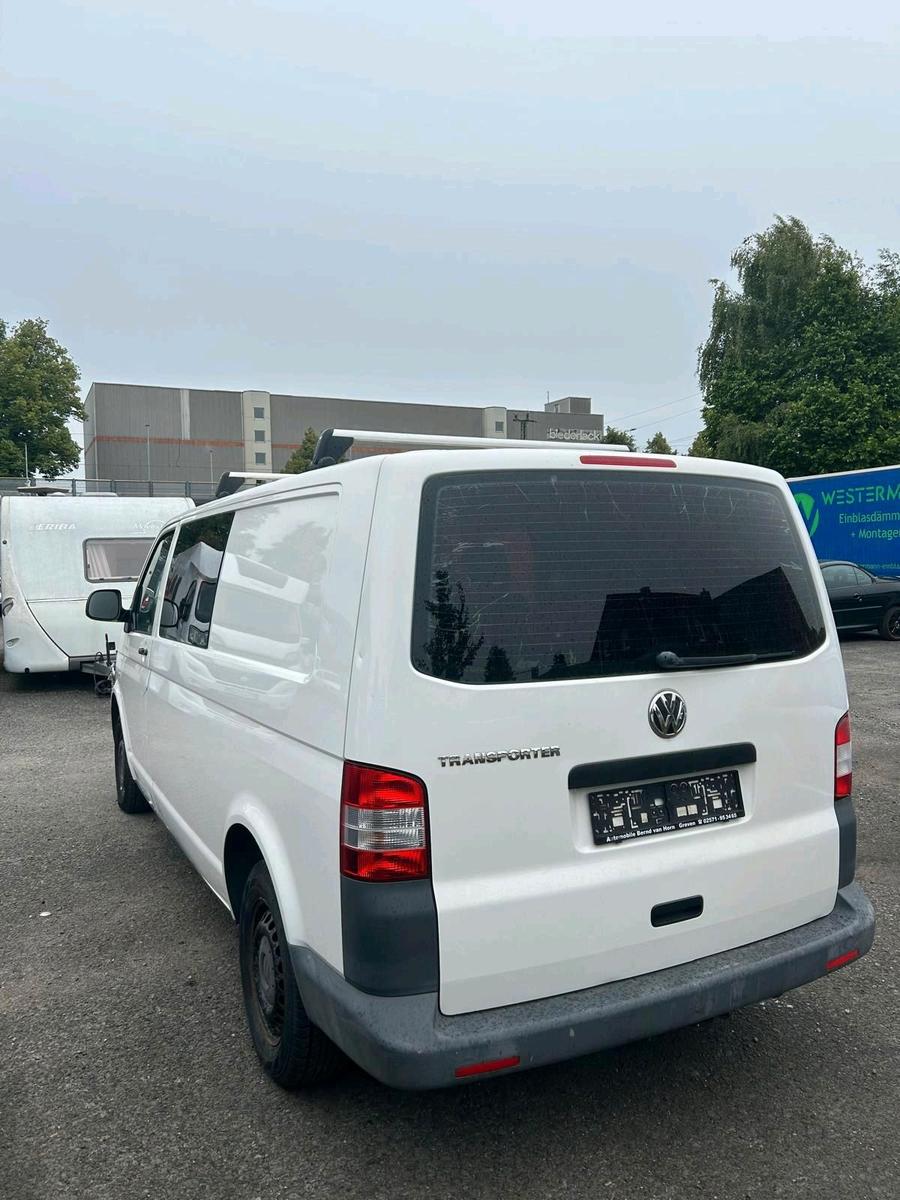 Volkswagen Transporter 2011 — двигун 105 HP (77kW)