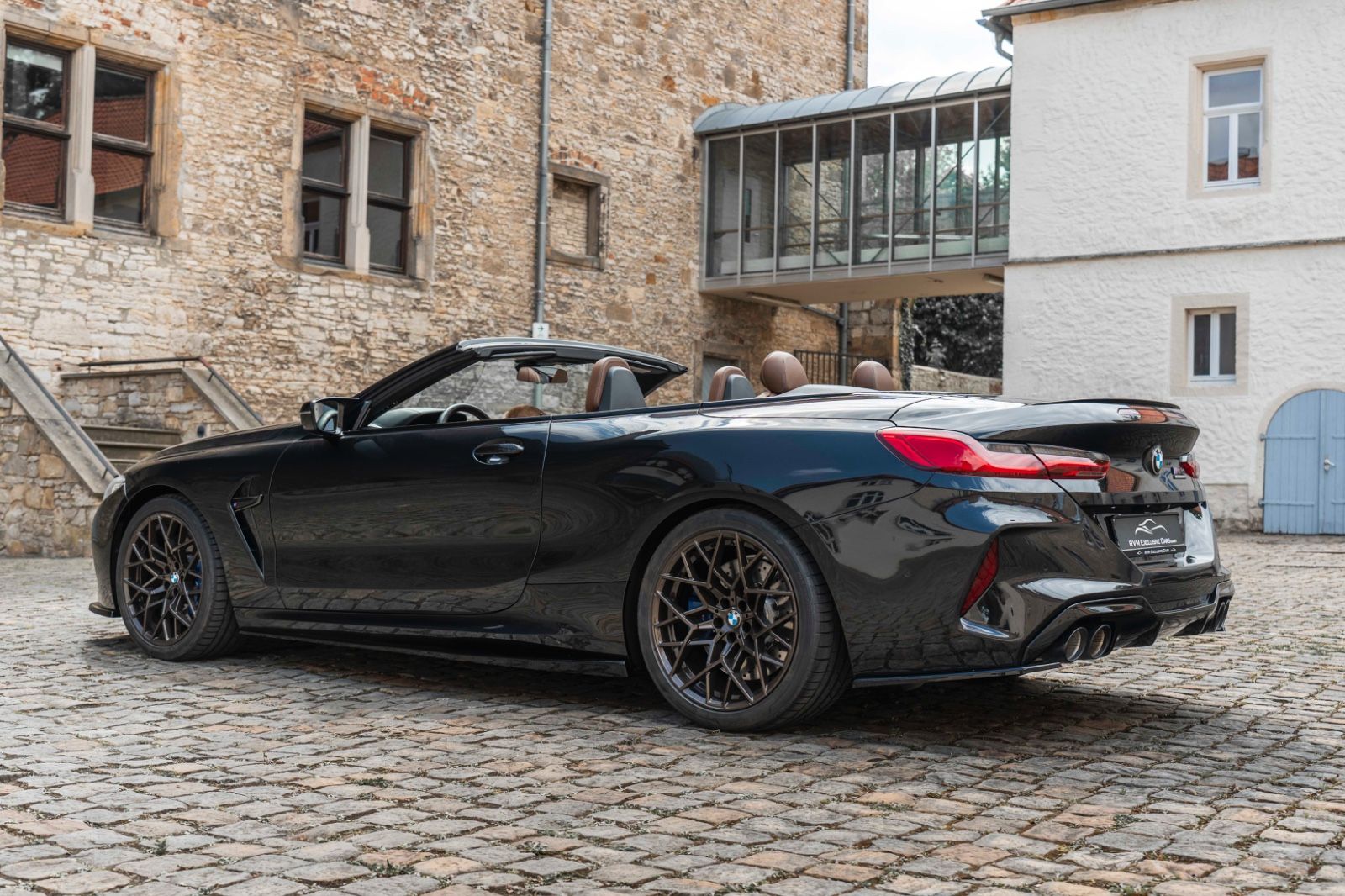 Fahrzeugabbildung BMW M8 Cabrio Competition LASERLICHT HUD H&K 360° M