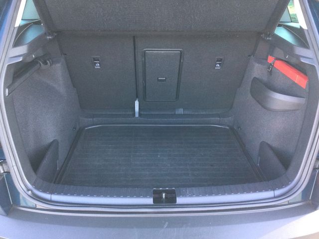 Karoq 1.5 TSI ACT Drive 125 PDC SHZ KAMERA LED