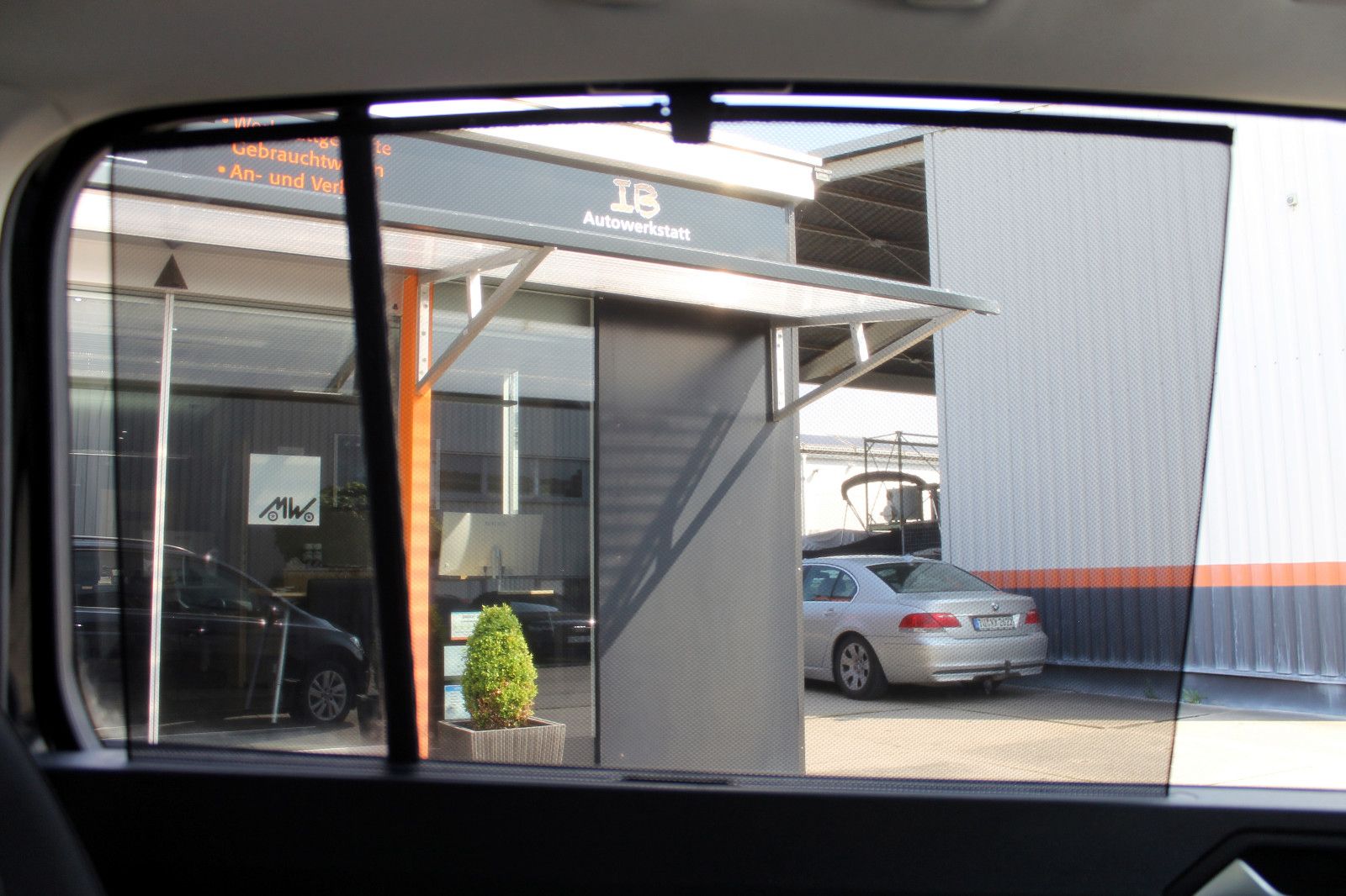Fahrzeugabbildung Volkswagen Touran Comfortline 2.0TDI 7-Stz. ACC PDC SHZ BT