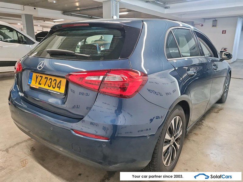 Mercedes-Benz A 180 KeylessGo Camera Klima PDC ... imagem 2