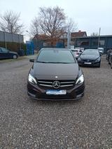 Mercedes-Benz B 250 AMG Line.Aut.Navi.Kam.panoram.Leder.AHK - Mercedes-Benz B-Klasse: AMG