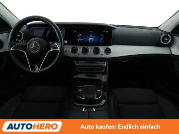 Mercedes E 220 - 12
