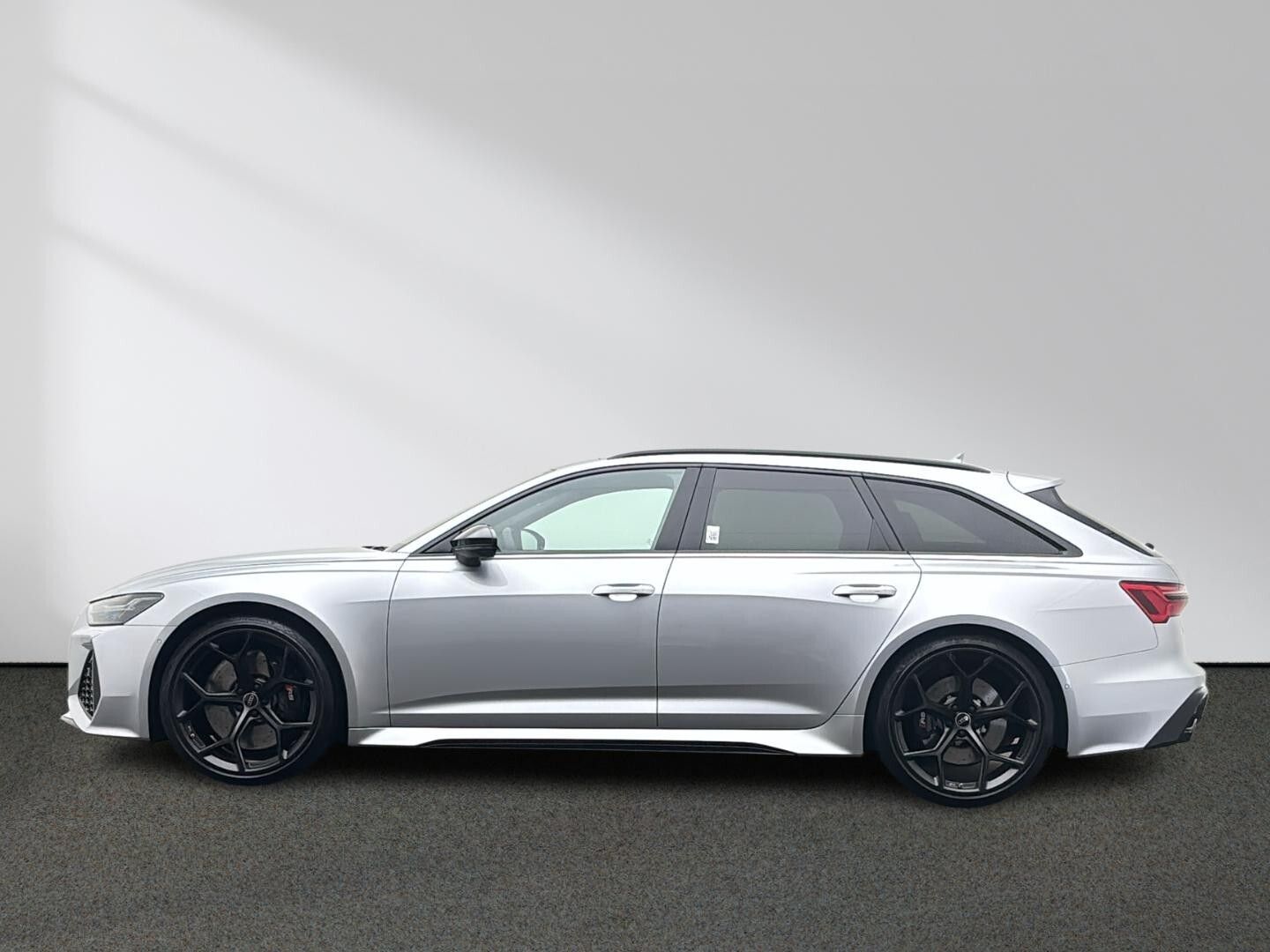 Audi RS6 Avant performance 4.0 TFSI quattro Pano B&O foto 2