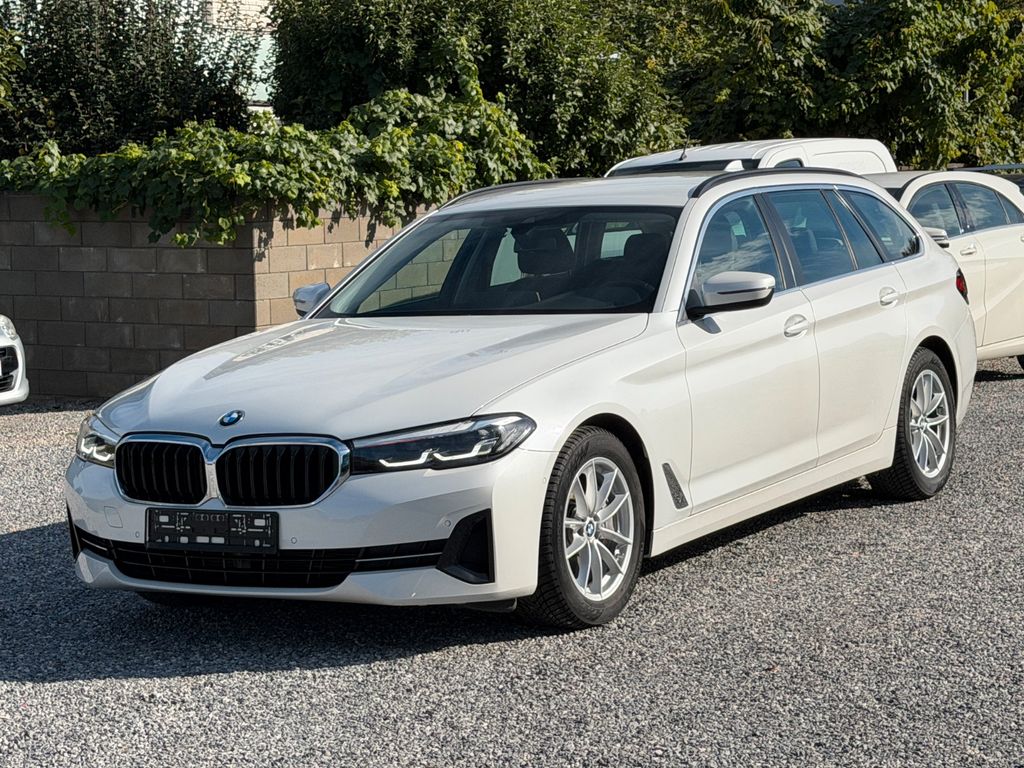 Image of BMW 530