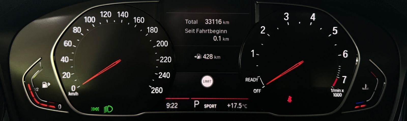 Fahrzeugabbildung BMW 330i xD Panorama DAB CockPitPlus Lordo Sport LED