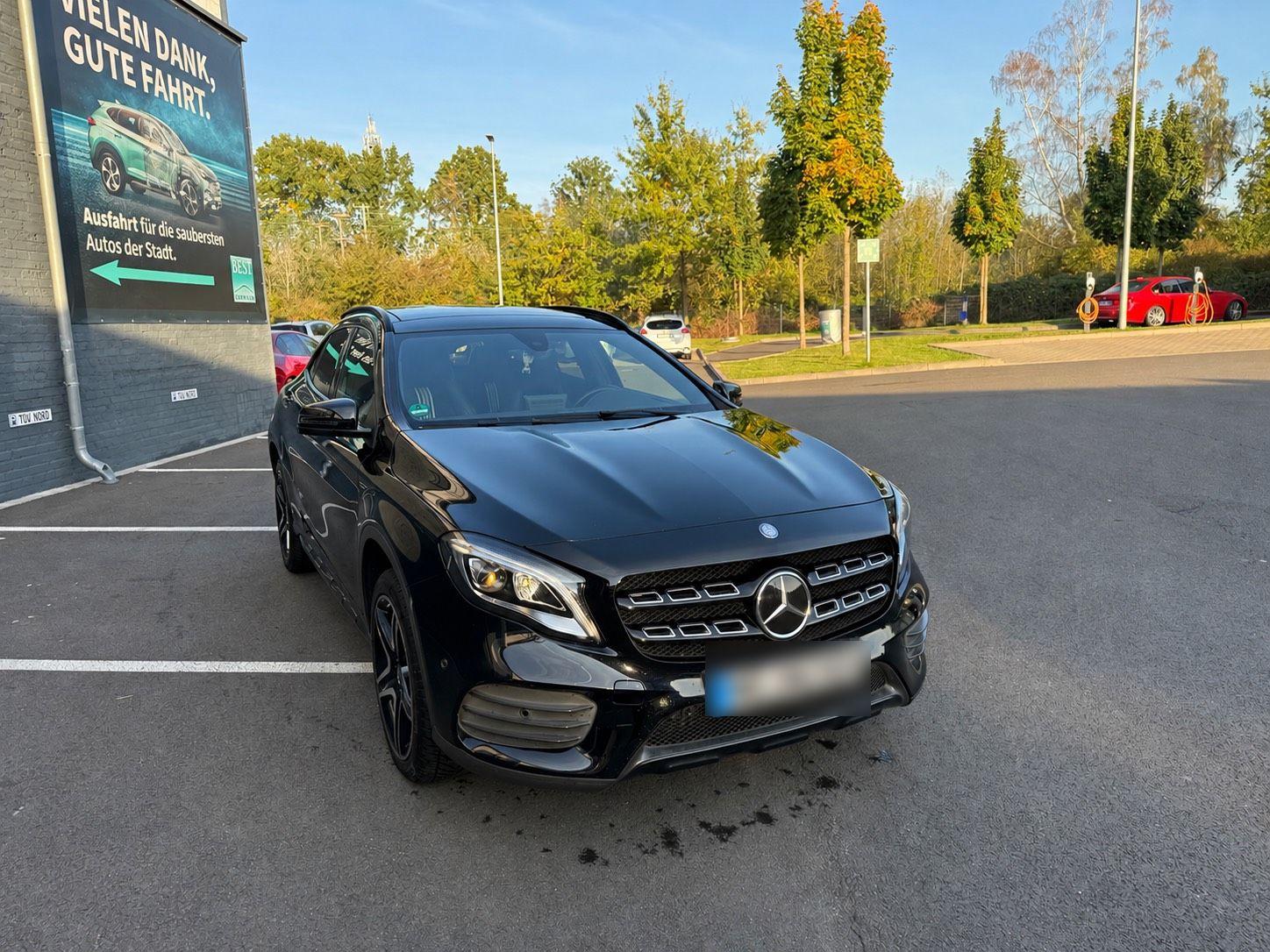 Mercedes-Benz GLA 200