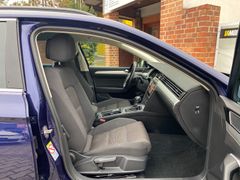 Passat Variant Autom. Navi Sitzh.  AHK