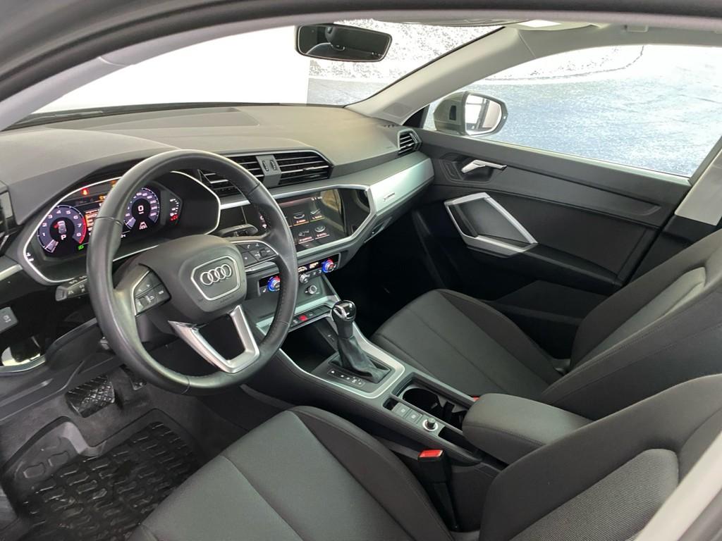 Audi Q3 35 TFSI S tronic LED+ALLSEASON+PDC+SHZG+VC+  