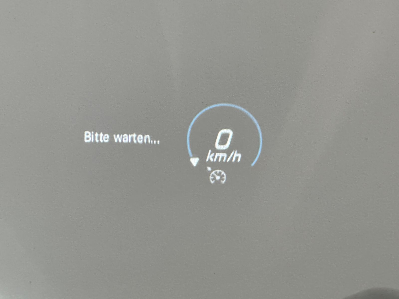 Fahrzeugabbildung Mercedes-Benz GLB 200d Progr. NAV+LED+AHK+WIDE+BURMESTER+360°