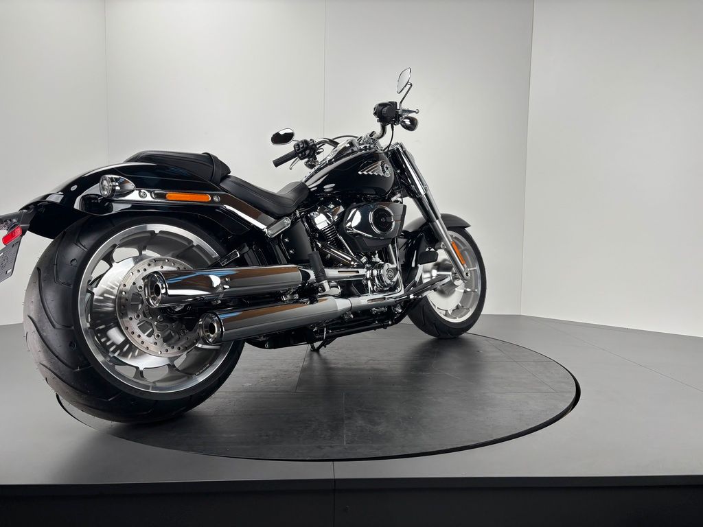 Fahrzeugabbildung Harley-Davidson SOFTAIL FAT BOY 117 *NEUWERTIGER ZUSTAND