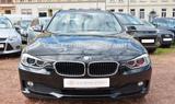 BMW 318 d Touring Bi-Xenon Navi Automatik - mit Diesel-Antrieb: Soundsystem, Kombi, mit Klimaautomatik
