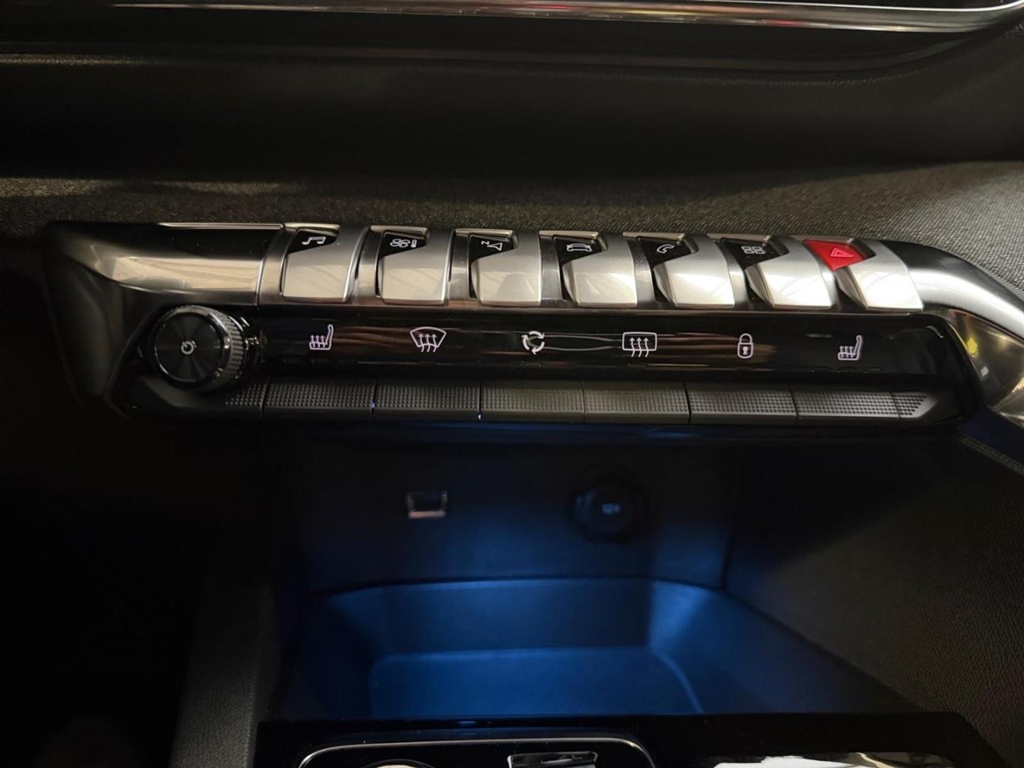 Peugeot 3008 Allure Pack 130 Automatik-EAT8 Navi Klima
