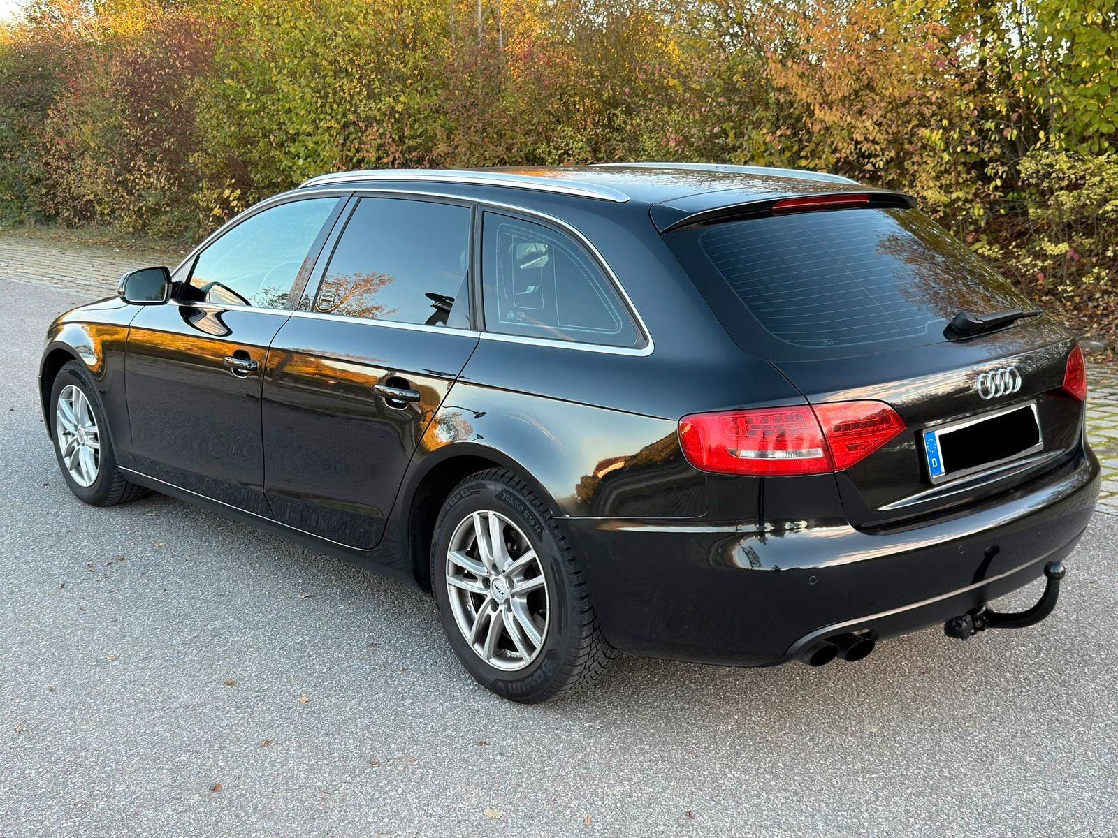 Audi A4 2009 — photo 5