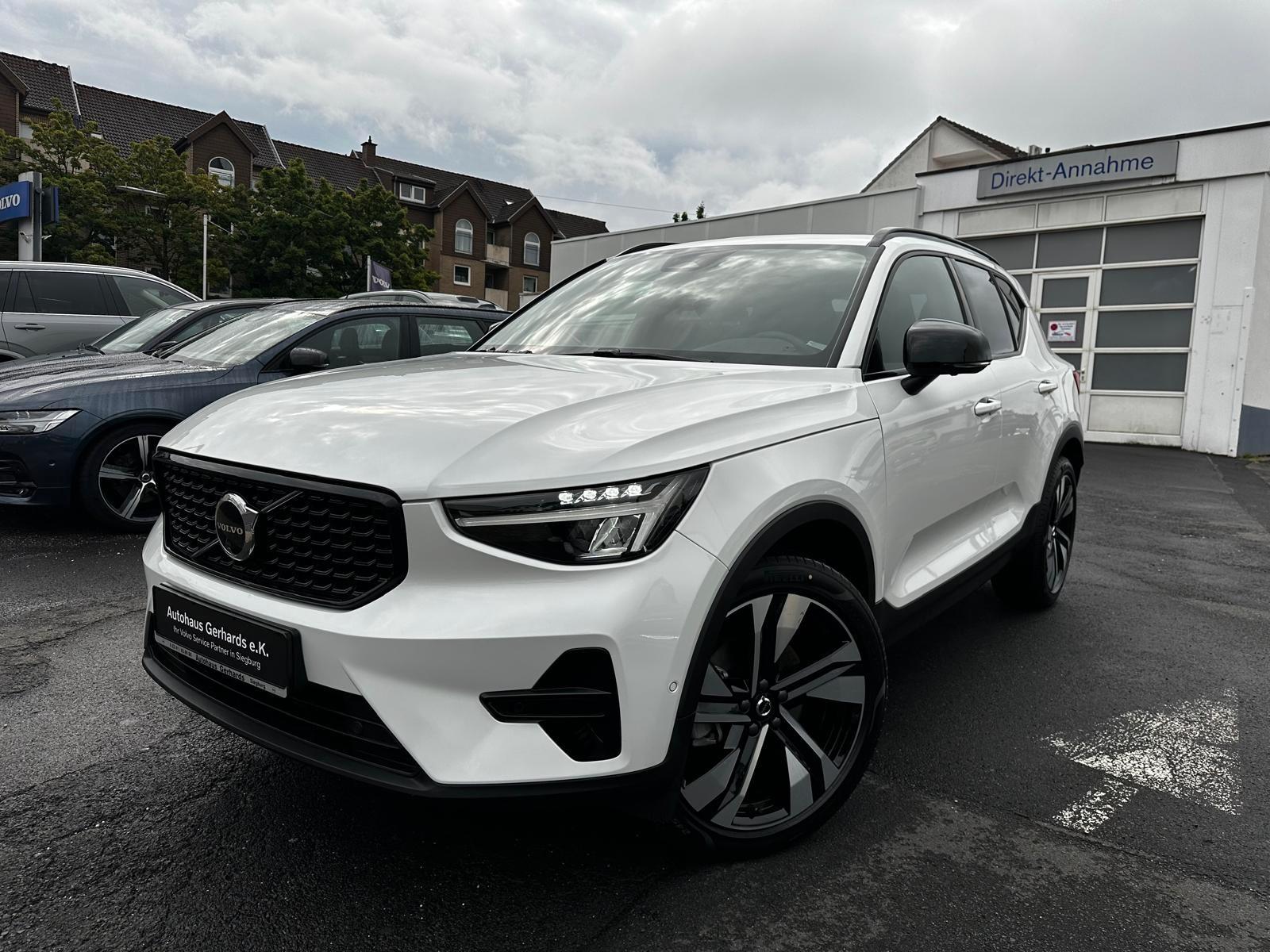 Volvo XC40 B3 PlusDark Leder,Pano,360,20",ACC,BLIS,STH