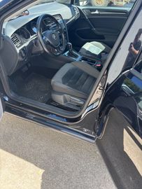 Volkswagen Golf - 8