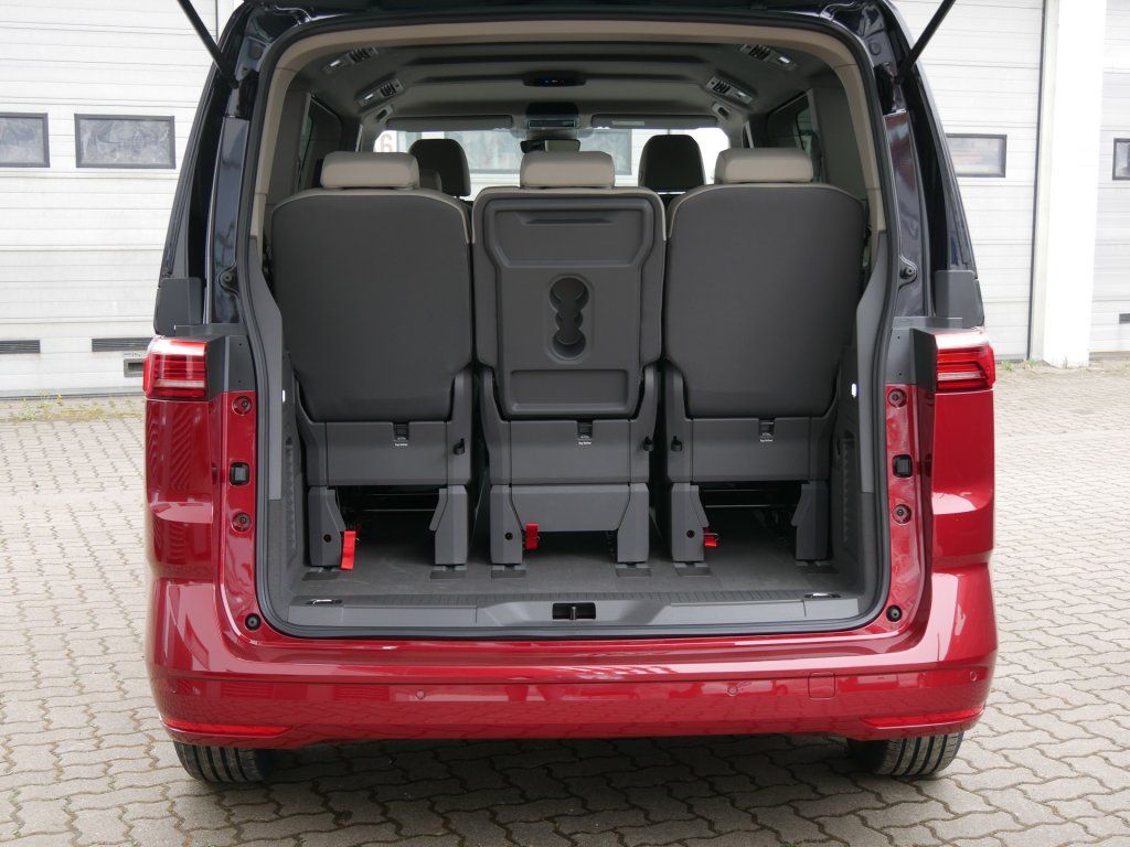 Fahrzeugabbildung Volkswagen T7 Multivan 110 kW TDI 7-Gang DSG Navi