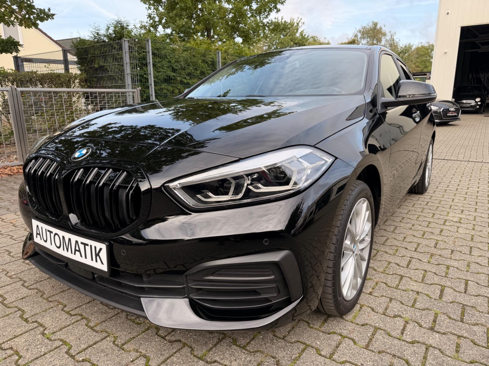 BMW 118i Limousine Advantage Automatik Navigation