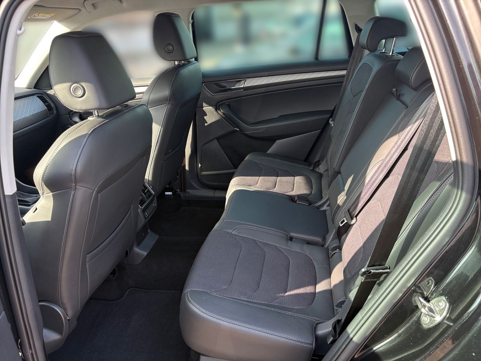 Skoda Kodiaq 1.5 TSI DSG STYLE +MATRIX +ACC +STHZ +RKA foto 12