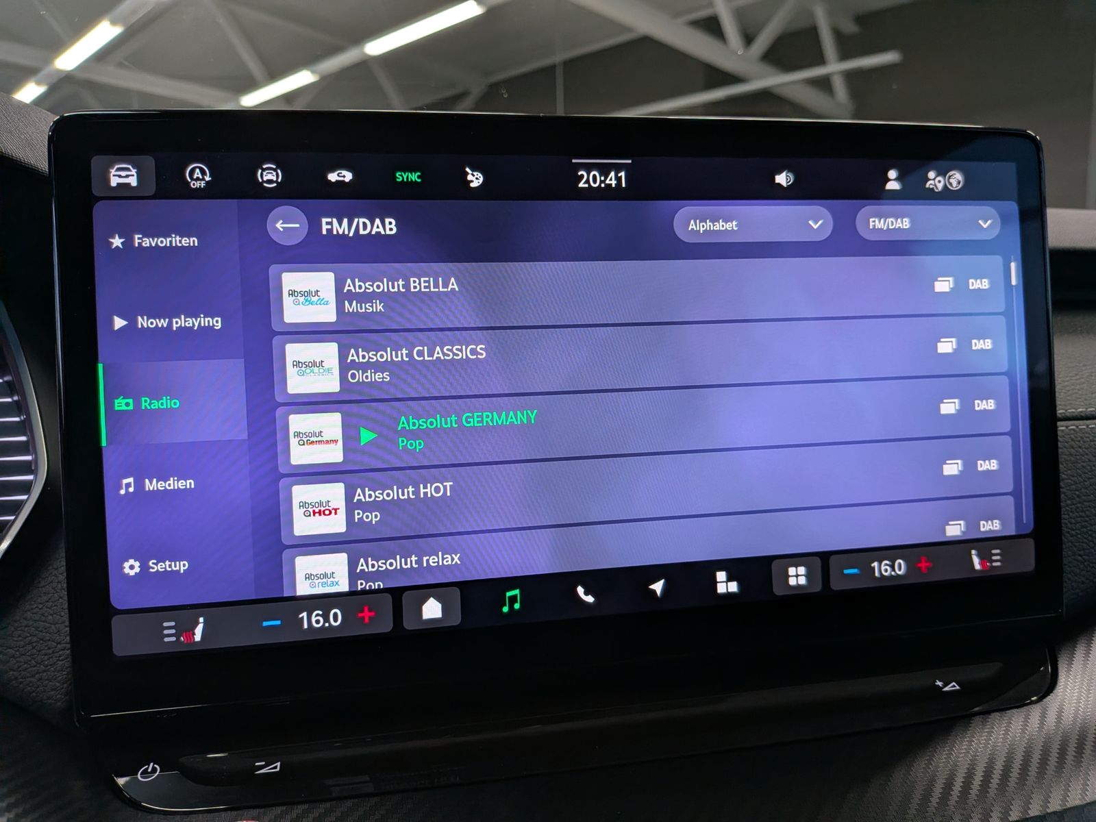 Fahrzeugabbildung SKODA Octavia 2.0 TDI DSG Sportline Matrix 5J-Garantie