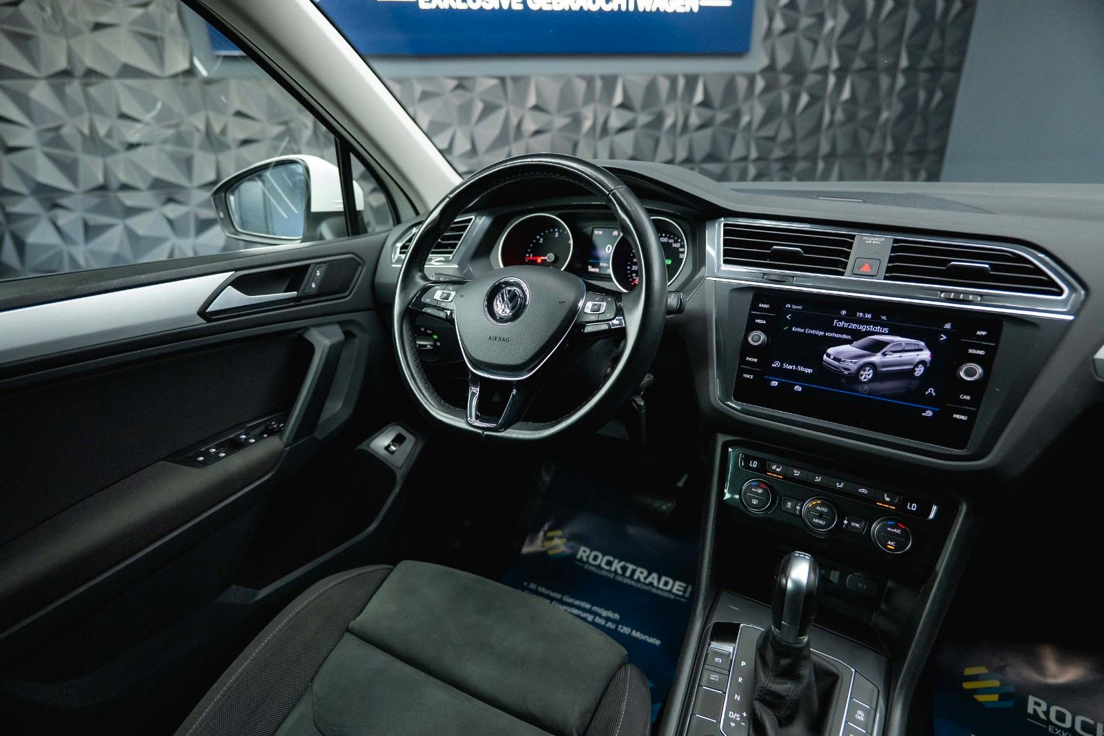 Fahrzeugabbildung Volkswagen Tiguan Comfortline R-Line+ 4Motion *LED*ACC*DAB*
