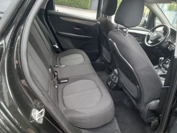 BMW 216 - 11