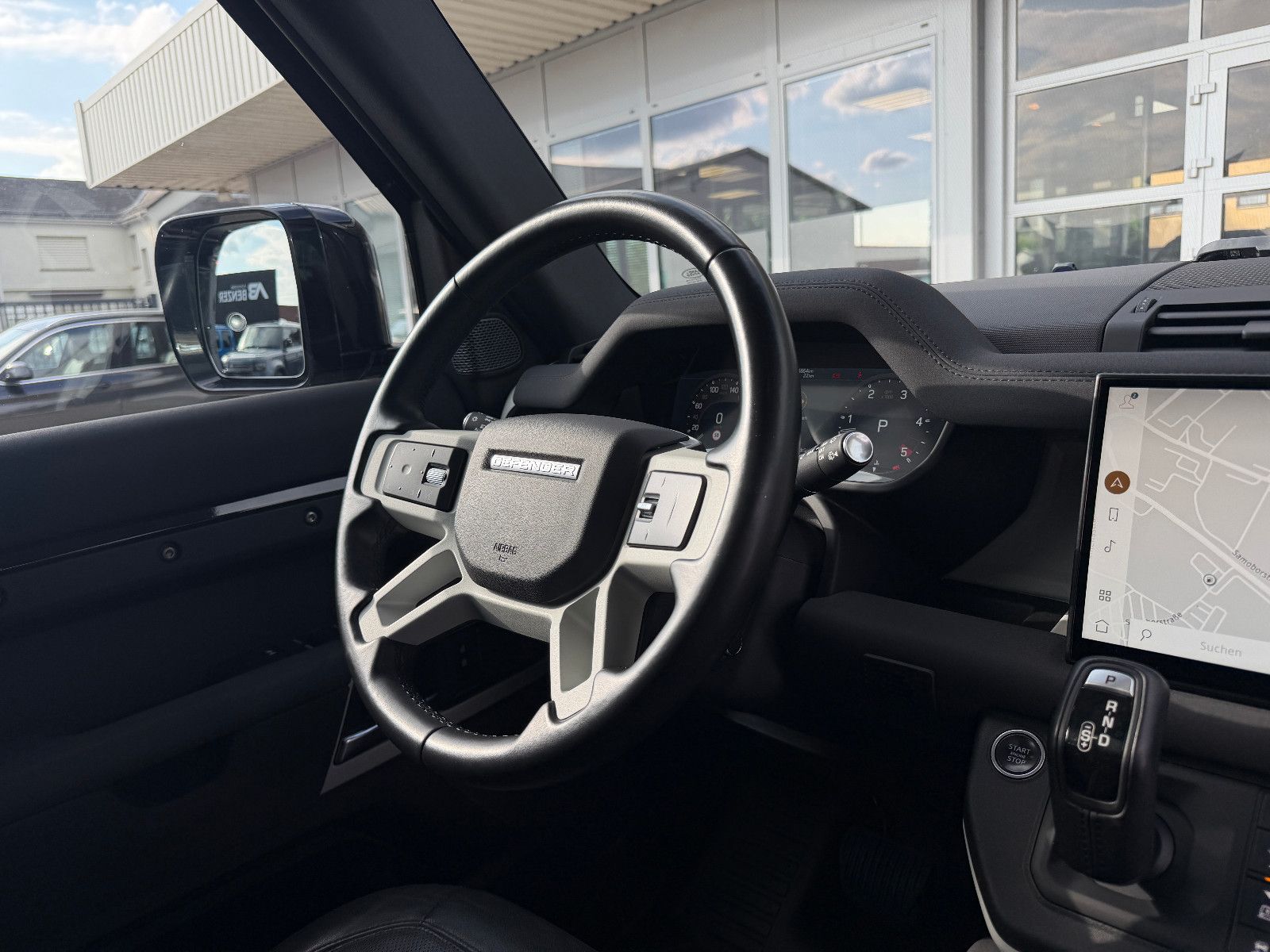 Fahrzeugabbildung Land Rover Defender 110 XS Edition/PANO/AHK/MERIDIAN/3D-KAM