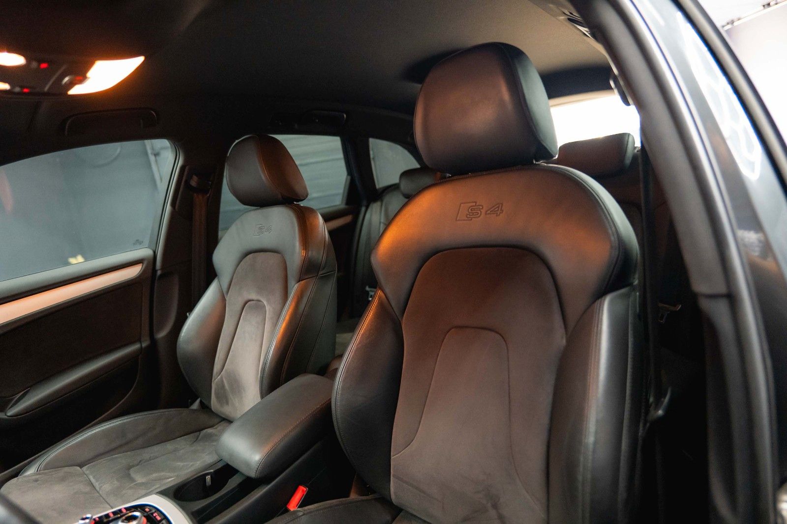 Fahrzeugabbildung Audi S4 Avant 3.0 TFSI quattro | Top Zustand | LED